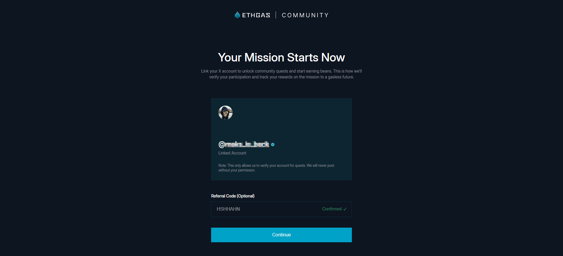 ETHGasオンボーディングの確認では、確認済みの紹介コードHSHHAHNでリンクされたXアカウントが表示され、登録を続行する準備ができています。