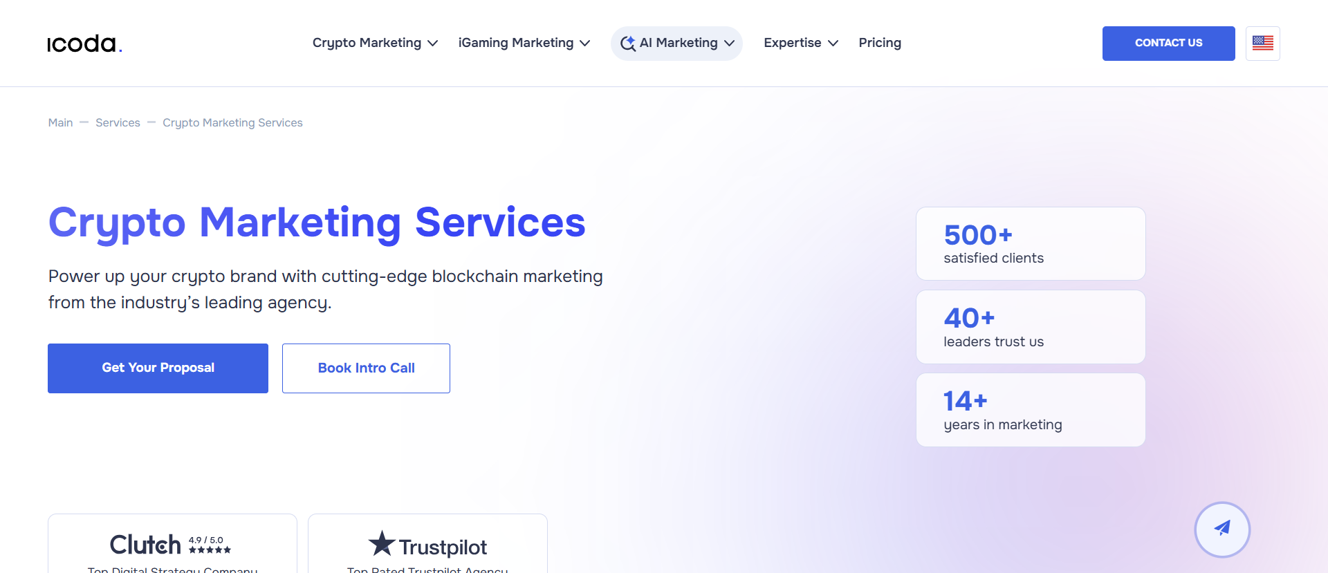 La page des services de marketing cryptographique d'ICODA montrant 500+ clients satisfaits, les évaluations de Clutch et Trustpilot, et l'offre de marketing blockchain à tunnel complet.